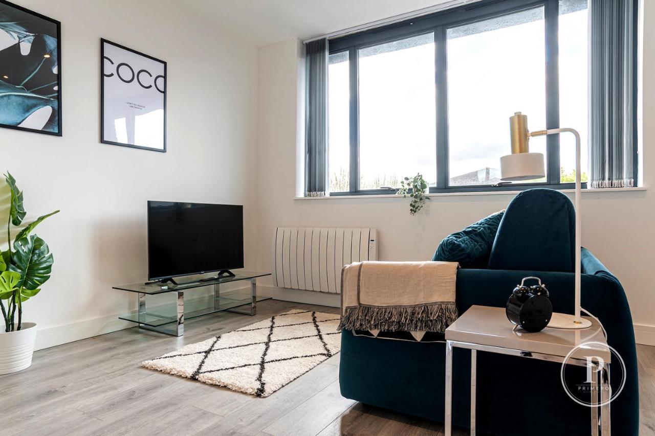 Copenhagen Court Apartments ベージングストーク エクステリア 写真